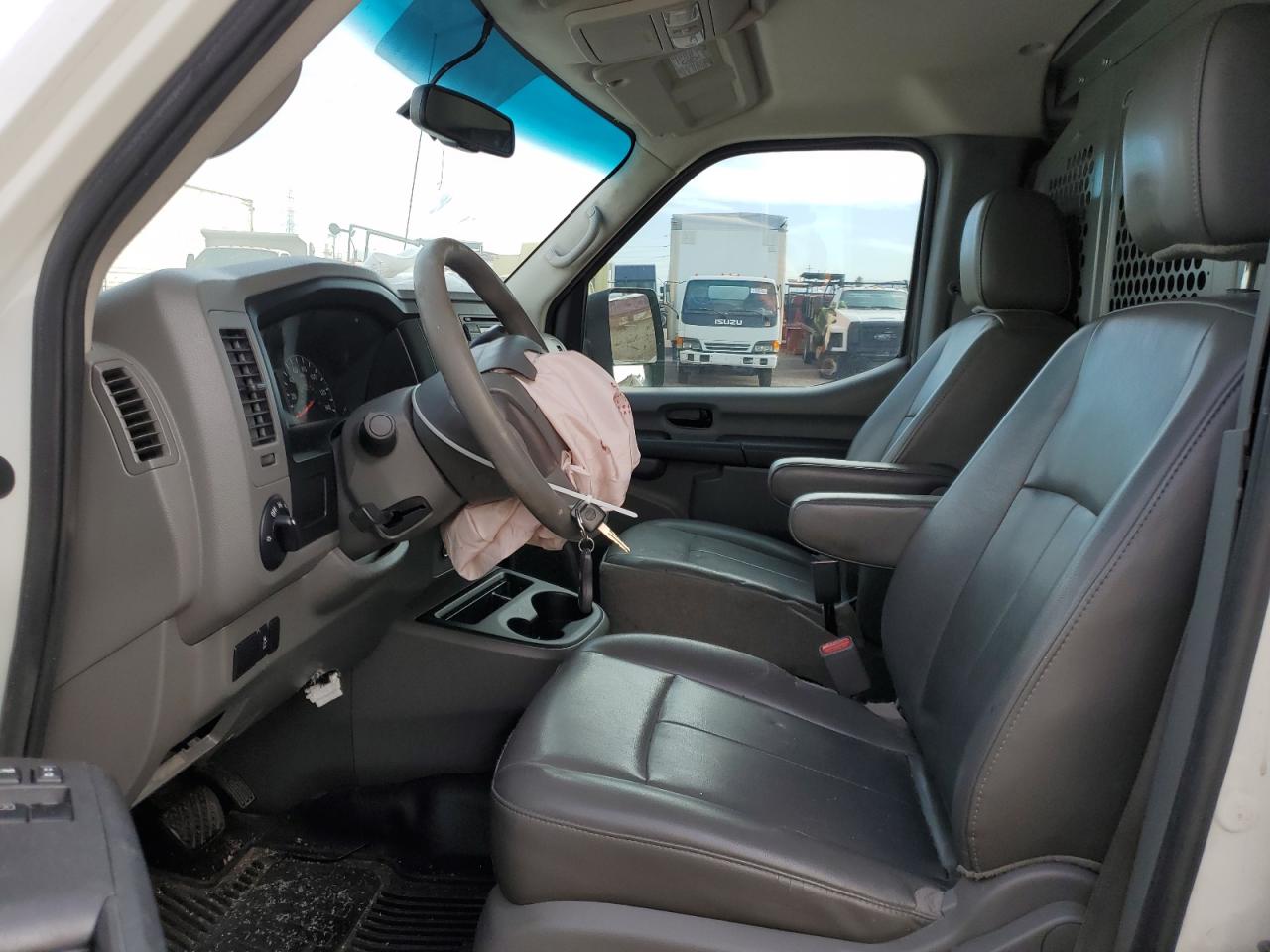 1N6BF0KM7GN812347 NISSAN NV 2016