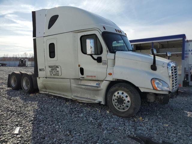 Salvage cars for sale from Copart Memphis, TN: 2017 Freightliner Cascadia 125