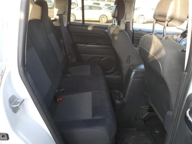 1C4NJDBB8FD225678 Jeep Compass Sport