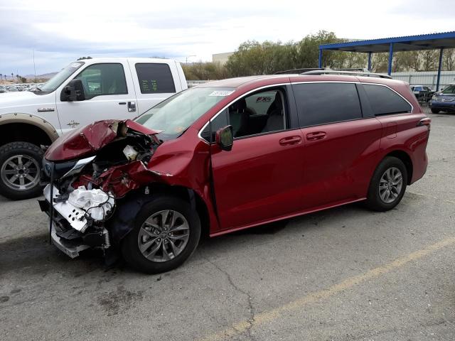 2022 Toyota Sienna LE