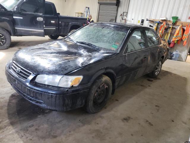 Salvage cars for sale from Copart Lyman, ME: 2000 Toyota Camry CE