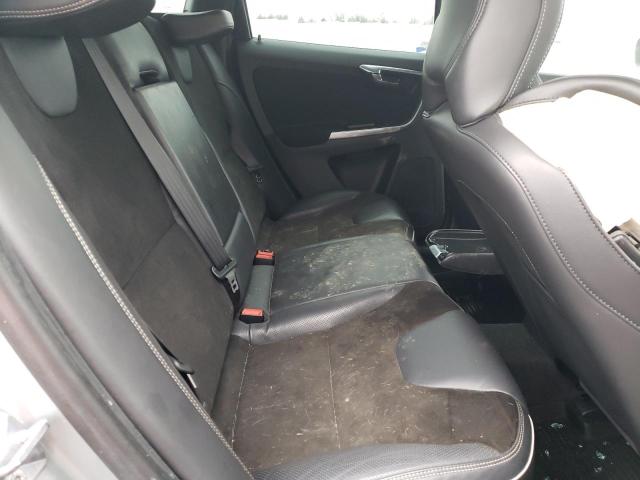 2015 VOLVO XC60 T6 R- - YV4902RG4F2561847