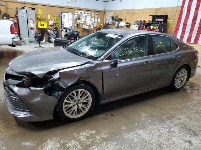 Salvage cars for sale from Copart Kincheloe, MI: 2020 Toyota Camry XLE