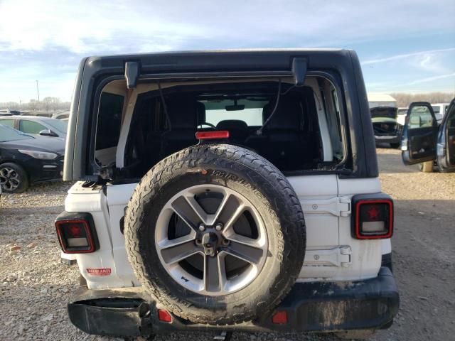 1C4HJXEN8KW618972 Jeep Wrangler Unlimited Sahara