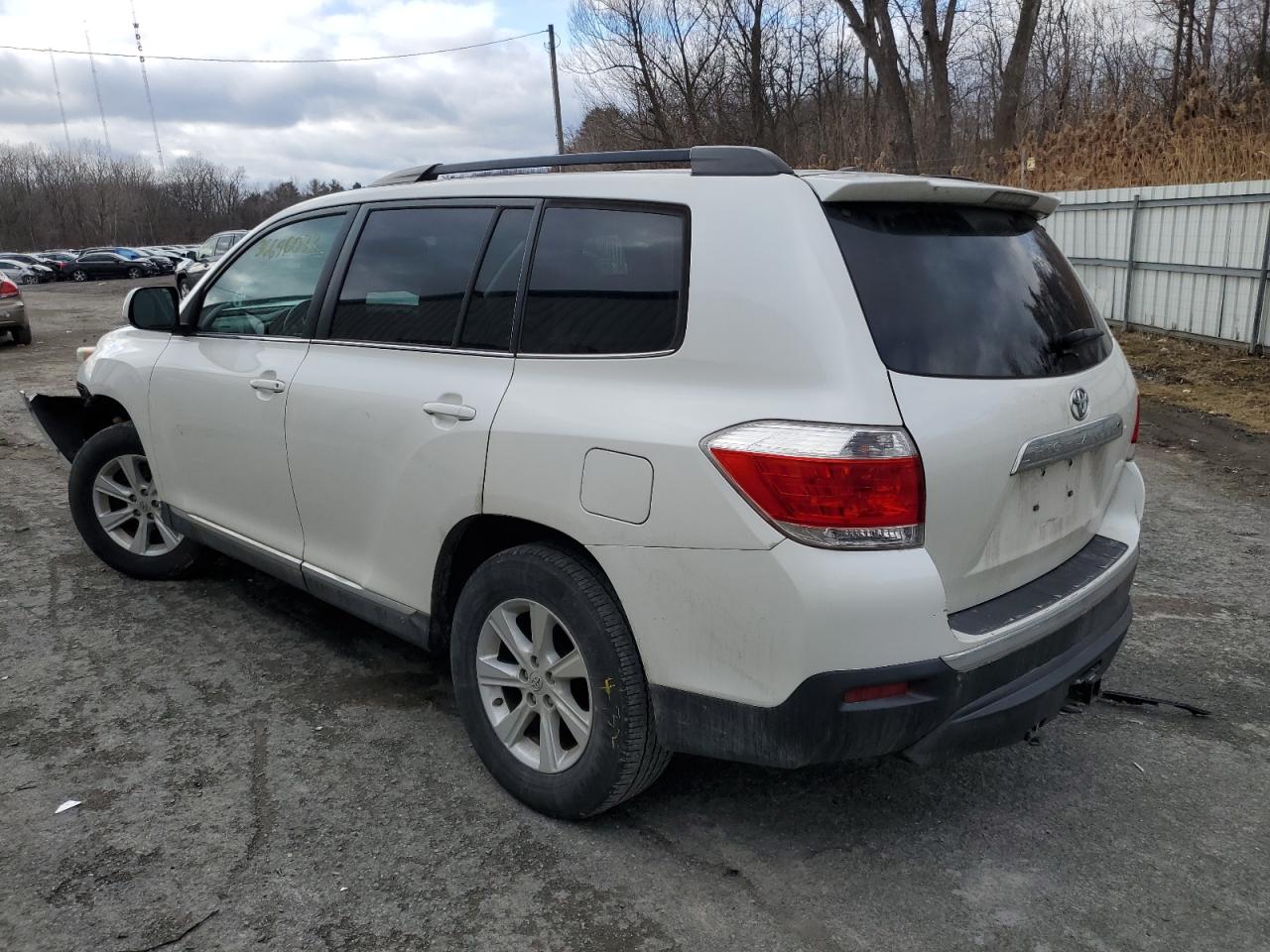 5TDZA3EH2BS012171 2011 Toyota Highlander Base