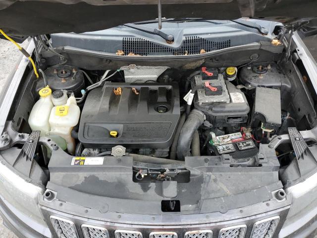 1C4NJDEB8HD193006 Jeep Compass Latitude