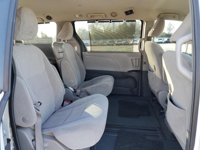 2018 TOYOTA SIENNA LE - 5TDKZ3DC0JS905888