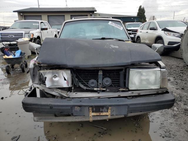 YV1AX8850G1684626 Volvo 245
