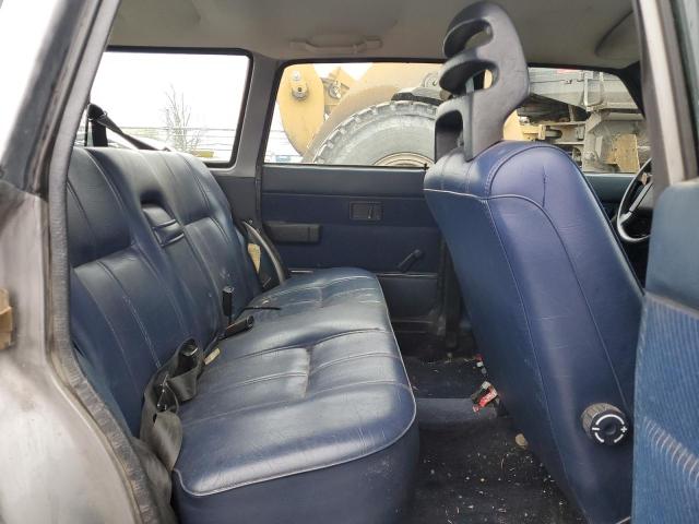 YV1AX8850G1684626 Volvo 245