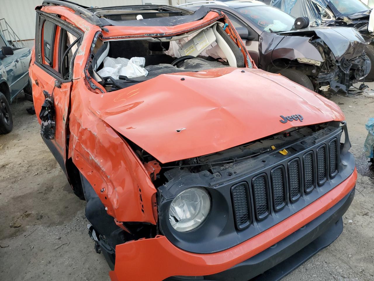 ZACCJBBB5JPJ45693 2018 Jeep Renegade Latitude