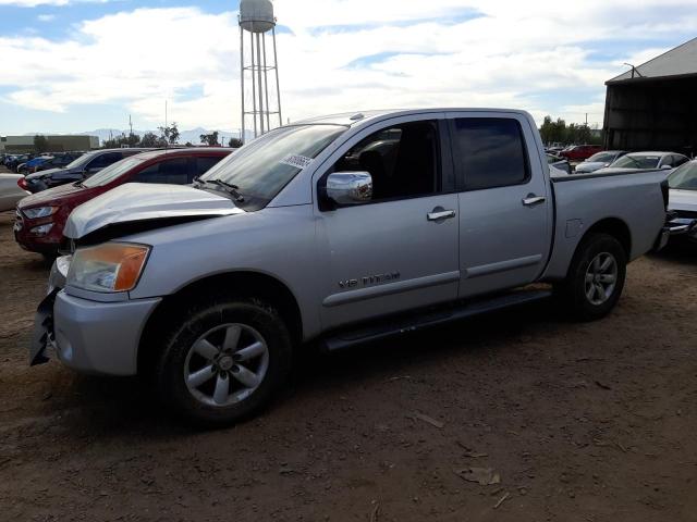 Nissan TITAN