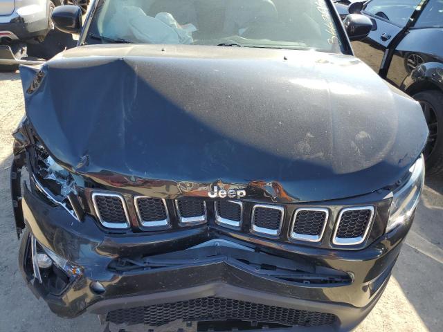 3C4NJCBB8KT725953 Jeep Compass Latitude