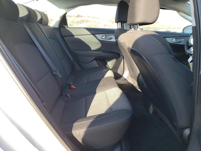 3KPF24AD5PE526364 KIA FORTE LX