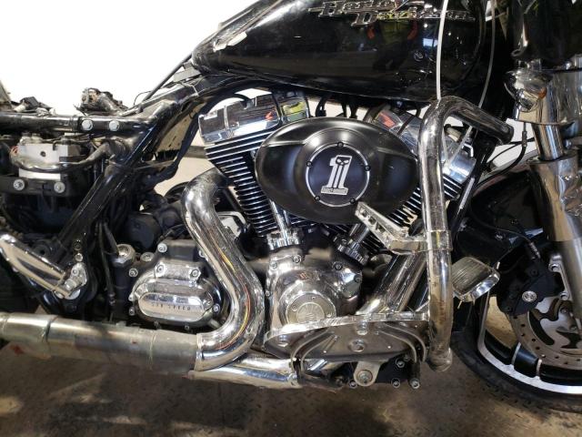 2009 HARLEY-DAVIDSON FLHX - 1HD1KB4149Y691396