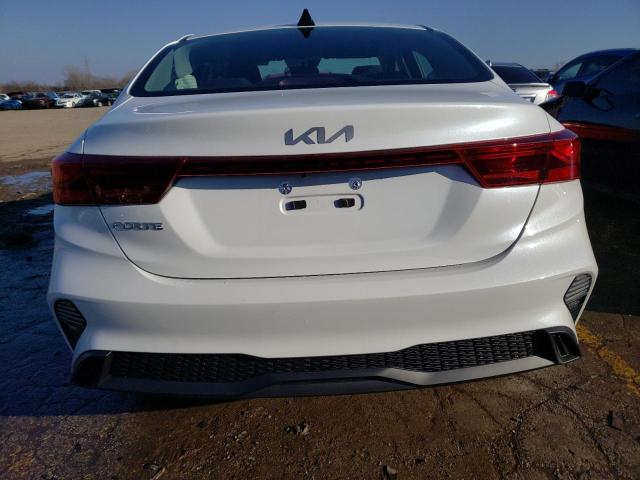 3KPF24AD5PE526364 KIA FORTE LX