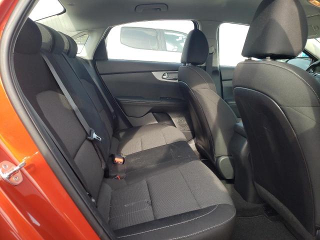 3KPF24AD7NE431818 KIA Forte