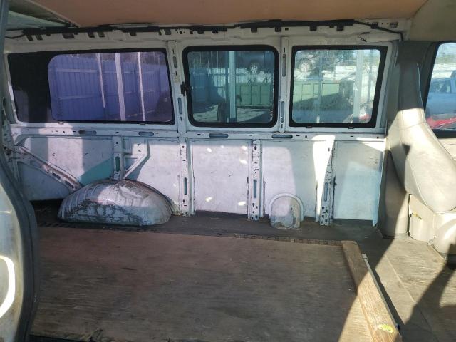 1GTFG154581103914 GMC Savana G1500