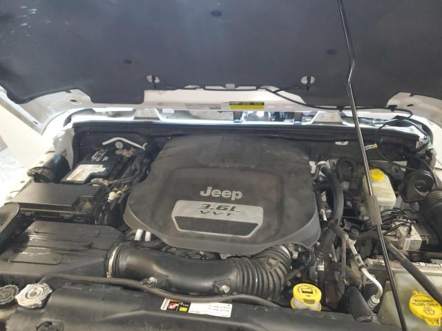 1C4BJWEG1DL513311 Jeep Wrangler Unlimited Sahara