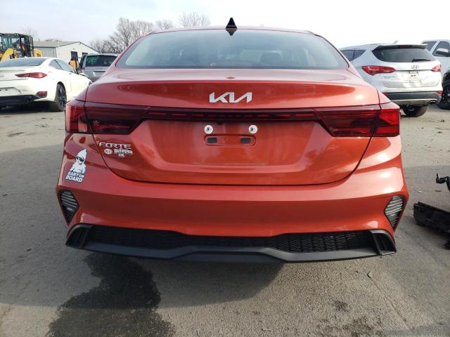 3KPF24AD7NE431818 KIA Forte