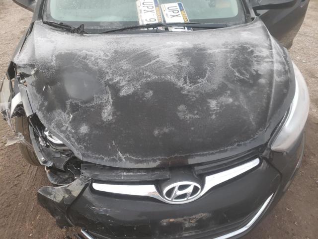 KMHDH4AE3FU228017 Hyundai ELANTRA SE