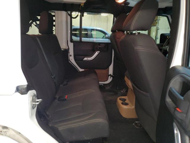 1C4BJWEG1DL513311 Jeep Wrangler Unlimited Sahara