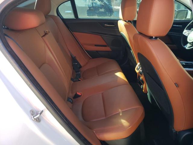 2018 JAGUAR XE PORTFOL SAJAH4EV4JCP17401