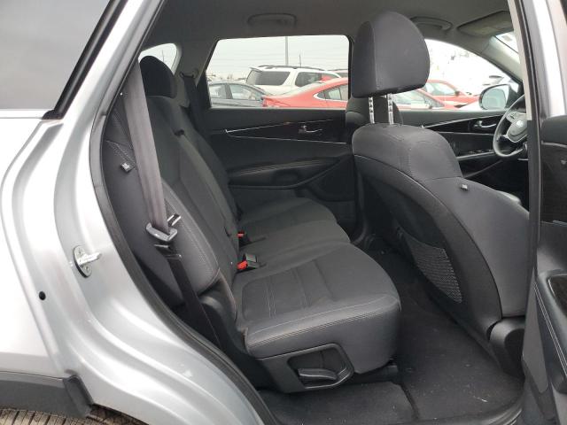 5XYPG4A35KG580725 KIA Sorento