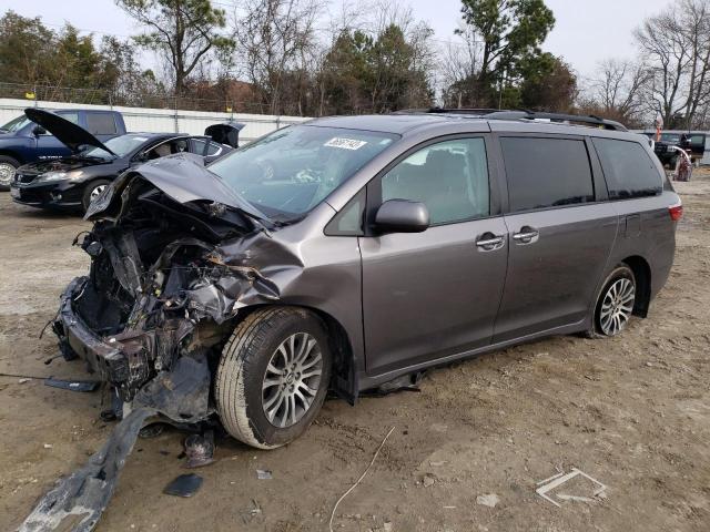 2018 Toyota Sienna XLE