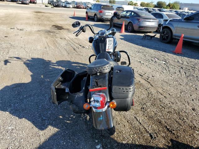 2018 HARLEY-DAVIDSON FLHC HERIT 1HD1YAJ1XJC072011