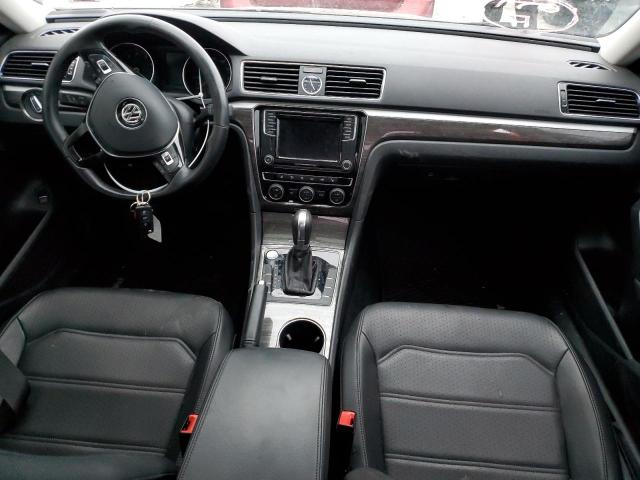 2017 VOLKSWAGEN PASSAT SE - 1VWBT7A37HC073973