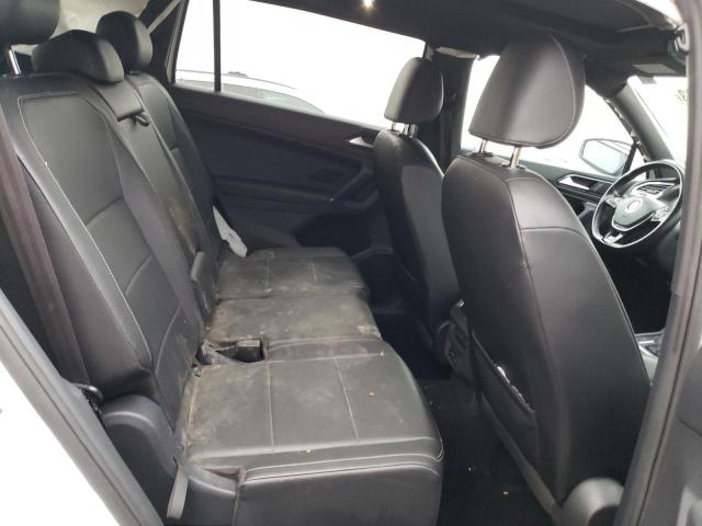 2018 VOLKSWAGEN TIGUAN SE - 3VV2B7AX3JM205481
