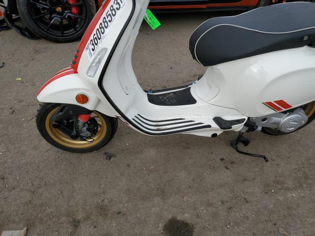 2021 VESPA MOTORCYCLE ZAPCA06B9M5200661