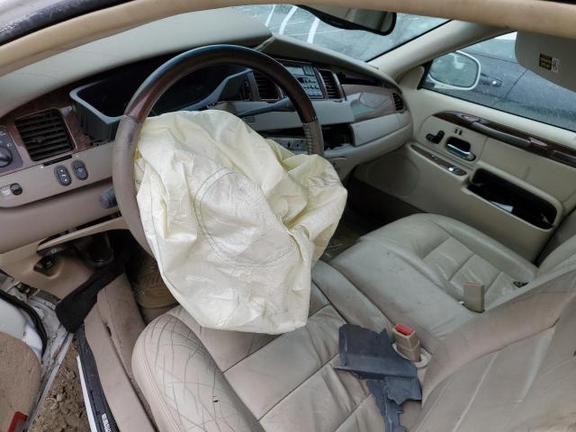 1LNHM82W92Y626458 Lincoln TOWNCAR