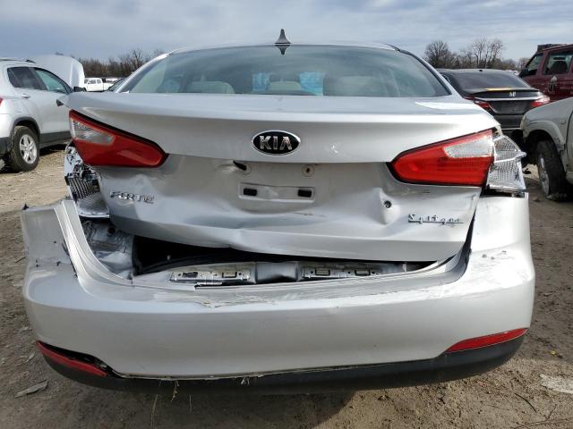 KNAFK4A65F5371808 KIA FORTE LX
