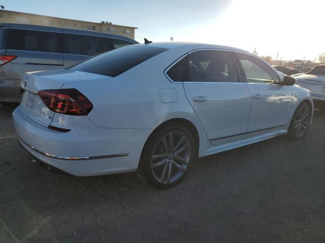 2017 VOLKSWAGEN PASSAT R-L - 1VWDT7A37HC016486