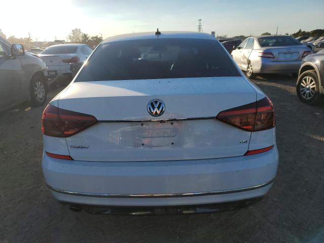 2017 VOLKSWAGEN PASSAT R-L - 1VWDT7A37HC016486