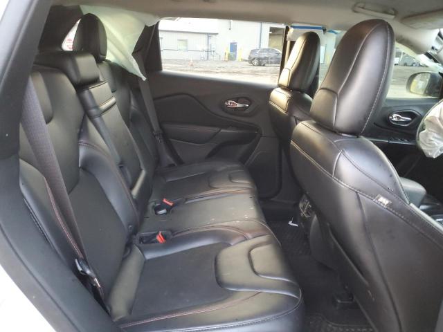 1C4PJMBN1KD281085 Jeep Cherokee