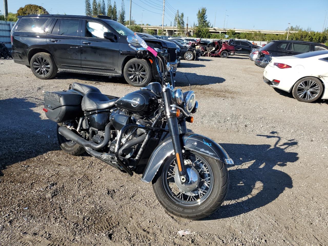 1HD1YAJ1XJC072011 HARLEY-DAVIDSON FLHC HERIT 2018