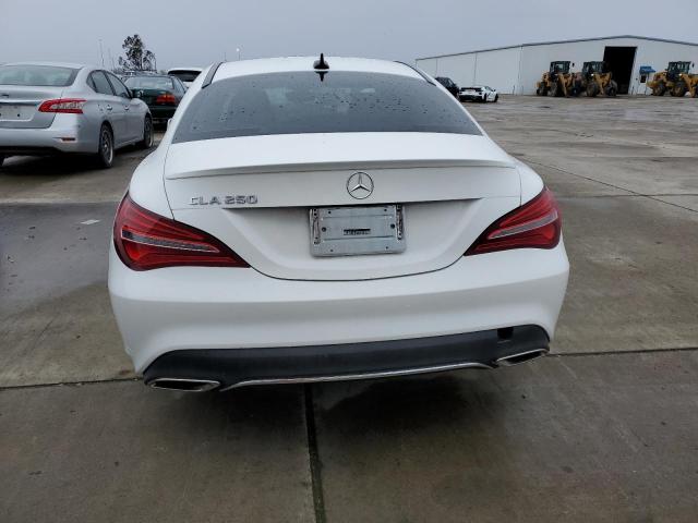 WDDSJ4EB6JN673750 Mercedes-Benz CLA 250