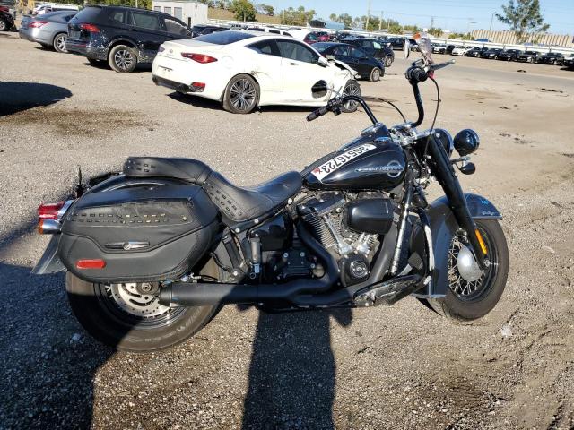 2018 HARLEY-DAVIDSON FLHC HERIT 1HD1YAJ1XJC072011