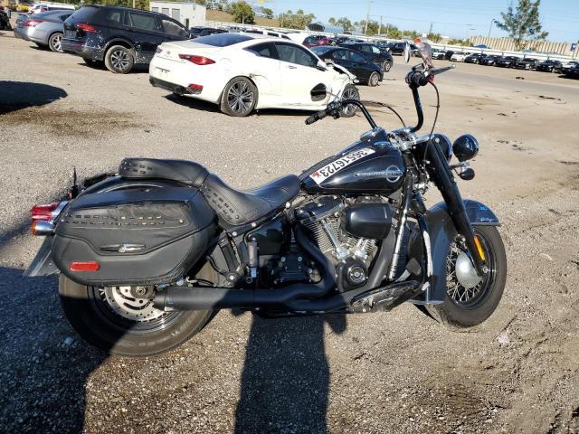 2018 HARLEY-DAVIDSON FLHC HERIT 1HD1YAJ1XJC072011
