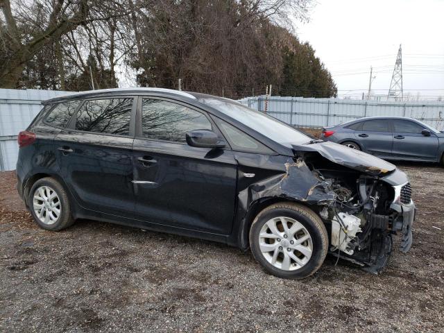 2017 KIA RONDO KNAHT8A31H7188657