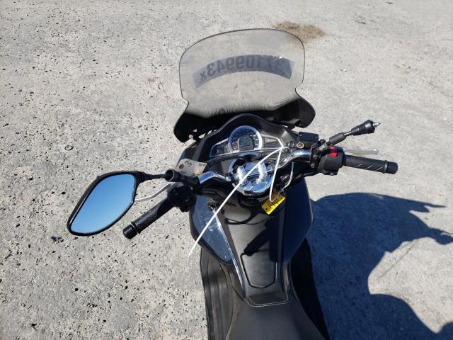2015 HONDA PCX 150 RLHKF1802FY001985