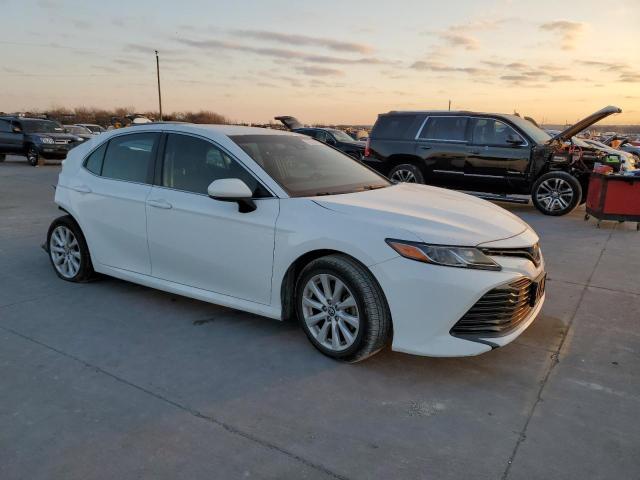 2018 TOYOTA CAMRY L - 4T1B11HK0JU593771