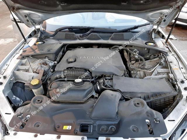 SAJAC2625DNV46951 Jaguar XJL PORTFO