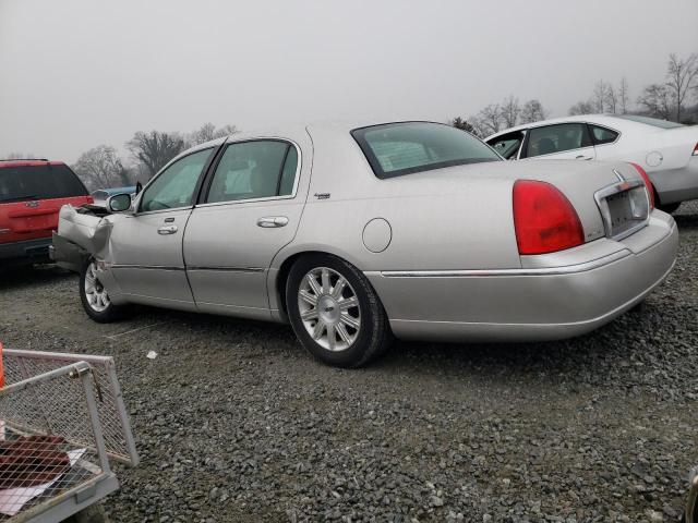 2LNHM82W08X656036 Lincoln TOWNCAR