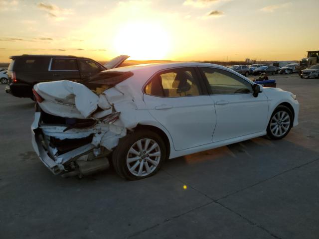 2018 TOYOTA CAMRY L - 4T1B11HK0JU593771