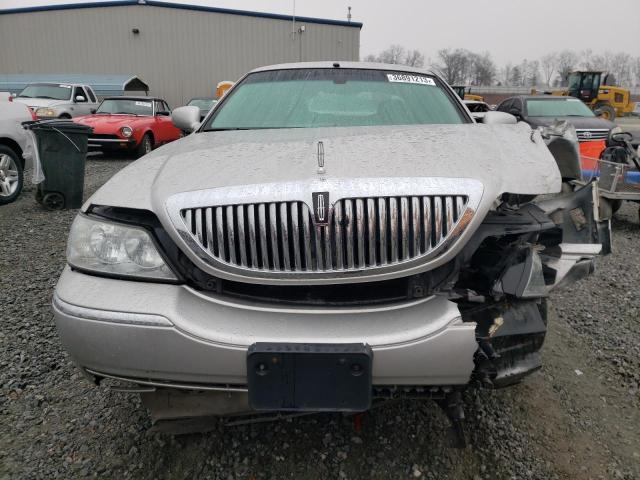 2LNHM82W08X656036 Lincoln TOWNCAR
