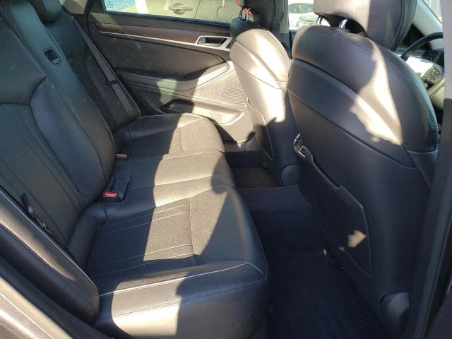 2016 HYUNDAI GENESIS 3. KMHGN4JE2GU131981