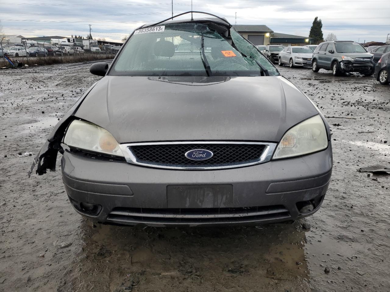 1FAFP34N75W285139 2005 Ford Focus Zx4